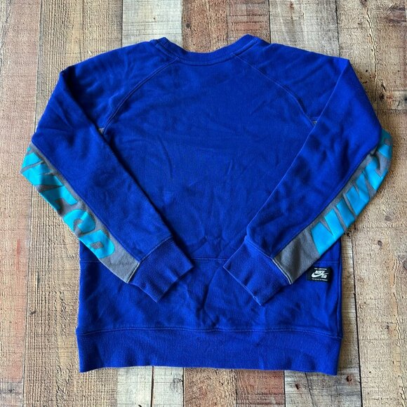 Vintage Nike SB Boys Size Large Blue Crewneck Pullover Sweatshirt Sleeve Logo - Picture 7 of 7